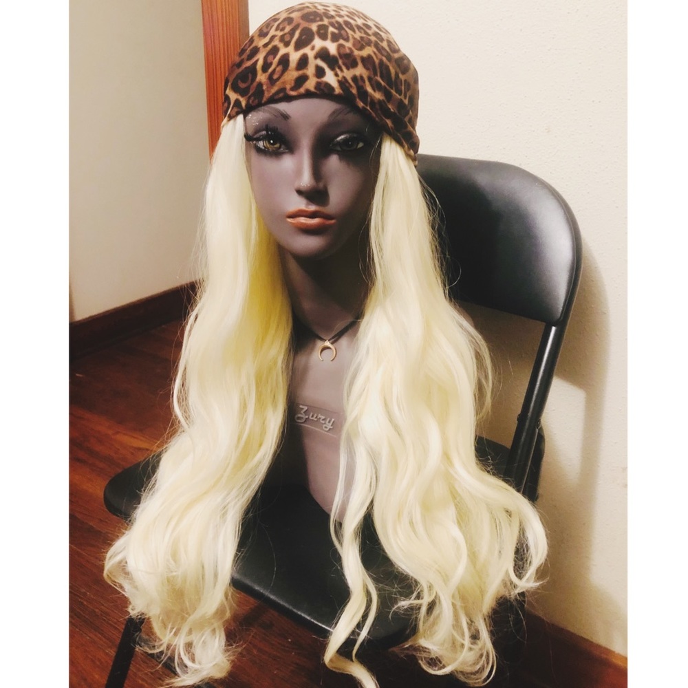 Zury Sis Blonde Scarf Wig